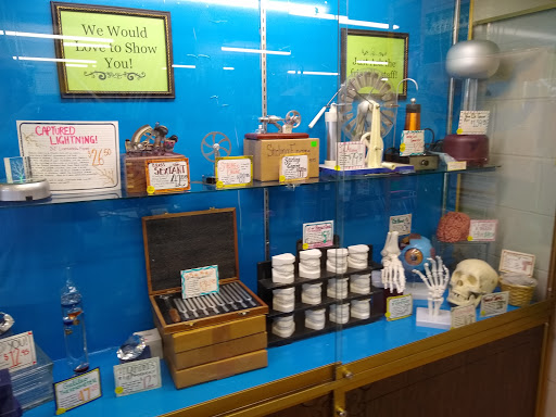 School Supply Store «American Science & Surplus», reviews and photos, 33W361 Roosevelt Rd, West Chicago, IL 60185, USA