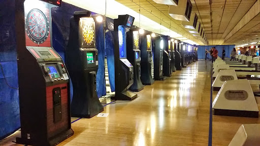 Bowling Alley «Century Bowl», reviews and photos, 7345 Highland Rd, Waterford Twp, MI 48327, USA