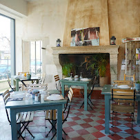 Photos du propriétaire du Restaurant Bistrot Les Pieds dans l’Eau à Saint-Rémy-de-Provence - n°4