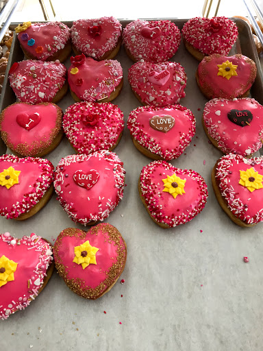 Donut Shop «Dulcet Gourmet Donut», reviews and photos, 23717 Vanowen St, Canoga Park, CA 91307, USA