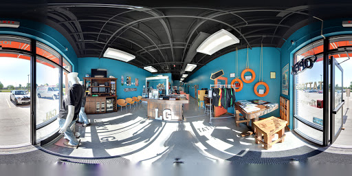 Tattoo Shop «Lucky Gal Tattoo & Piercing», reviews and photos, 1550 N Ankeny Blvd #102, Ankeny, IA 50023, USA