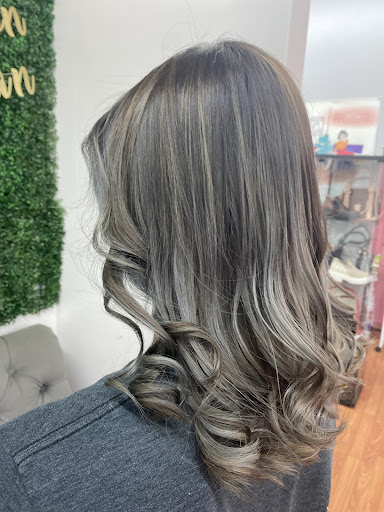 Hair Salon «Latin American Beauty Salon», reviews and photos, 110 Reisterstown Rd, Pikesville, MD 21208, USA