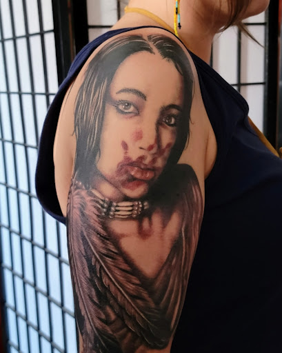 Body Piercing Shop «Black Lotus Custom Tattoos & Body Piercing», reviews and photos, N5006 State Rd 35, Onalaska, WI 54650, USA