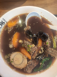 Goveja juha du Restaurant asiatique 流口水火锅小面2区Sainte-Anne店 Liukoushui Hot Pot Noodles à Paris - n°7