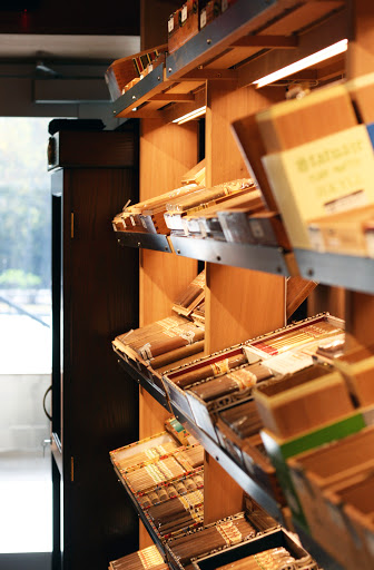 Tobacco Shop «Tobacco Leaf», reviews and photos, 7351 Assateague Dr, Jessup, MD 20794, USA