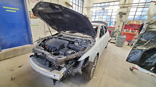 Auto Repair Shop «Leading Edge Auto Body & Mechanical Repair», reviews and photos, 5807 Falls Rd, Baltimore, MD 21209, USA
