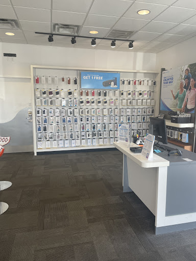 Cell Phone Store «AT&T», reviews and photos, 1663 Midland Trail, Shelbyville, KY 40065, USA