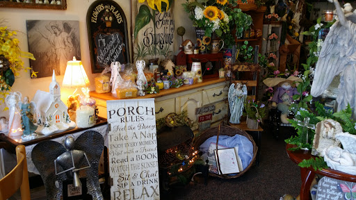 A Heavenly Scent Florist, 3042 Cypress Gardens Rd, Winter Haven, FL 33884, USA, 