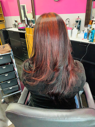 Hair Salon «Dominican Divas Beauty Salon», reviews and photos, 2074 Old Norcross Rd a, Lawrenceville, GA 30044, USA