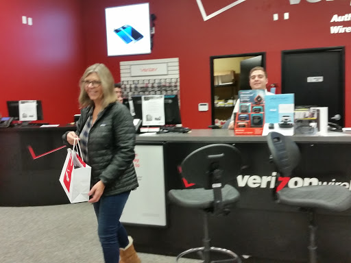 Cell Phone Store «Verizon Authorized Retailer – Cellular Sales», reviews and photos, 922 NW Circle Blvd #150, Corvallis, OR 97330, USA
