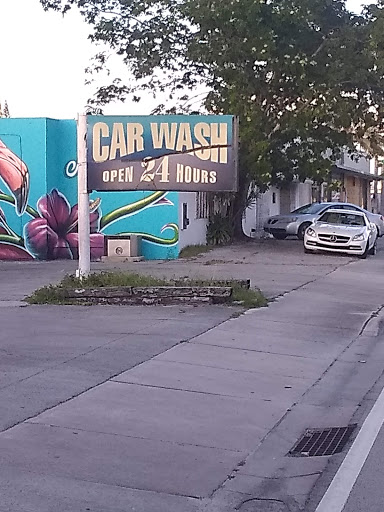 Car Wash «Car Wash Emporium», reviews and photos, 13820 W Dixie Hwy, North Miami, FL 33161, USA