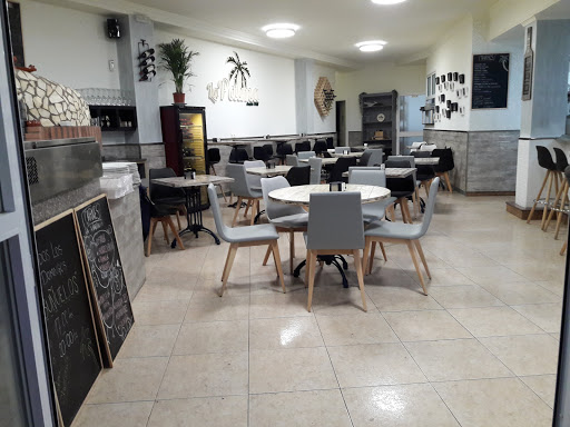 Café Bar La Palma - C. San Bernardo, 18, 29651 Fuengirola, Málaga