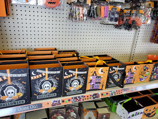 Dollar Store «Dollar Tree», reviews and photos, 11150 Research Blvd, Austin, TX 78759, USA