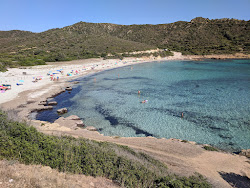 Spiaggia di Piscinni'in fotoğrafı doğal alan içinde bulunmaktadır