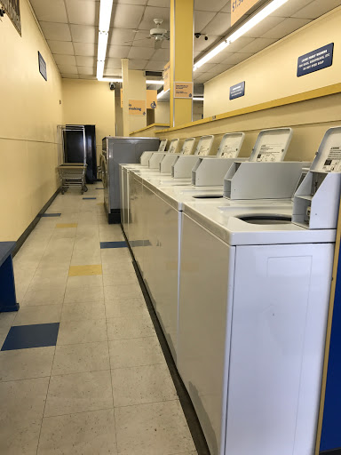 Laundromat «The Lost Sock Laundromat», reviews and photos, 763 W Blaine St, Riverside, CA 92507, USA