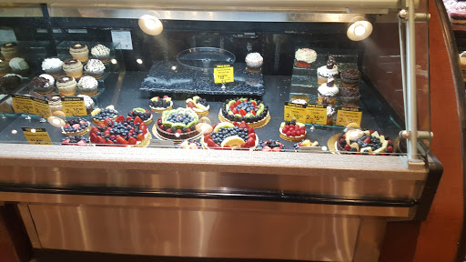 Grocery Store «The Fresh Market», reviews and photos, 3712 Lawndale Dr, Greensboro, NC 27455, USA