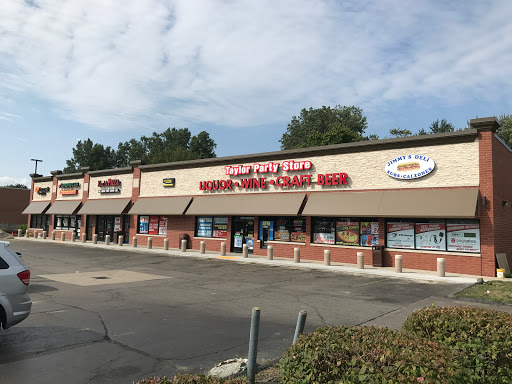 Liquor Store «Taylor Party Store», reviews and photos, 9018 Telegraph Rd, Taylor, MI 48180, USA