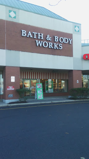 Bath & Body Works, 2300 Consumer Square, Mays Landing, NJ 08330, USA, 