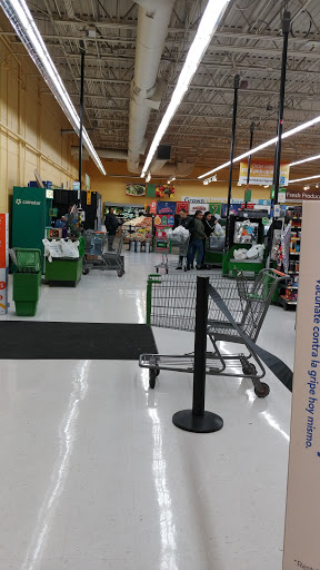 Supermarket «Walmart Neighborhood Market», reviews and photos, 2551 W Cermak Rd, Chicago, IL 60608, USA