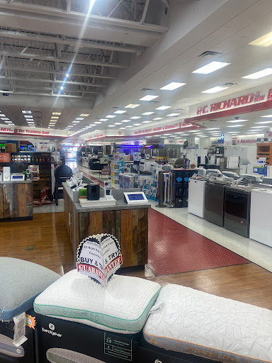 Appliance Store «P.C. Richard & Son», reviews and photos, 2399 Richmond Ave, Staten Island, NY 10314, USA