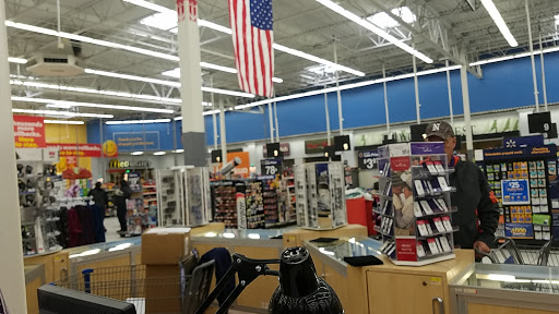 Department Store «Walmart Supercenter», reviews and photos, 250 Highlands Square Dr, Hendersonville, NC 28792, USA
