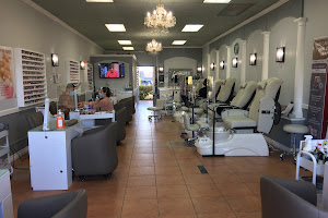 Famous Nails Spa