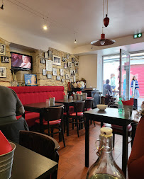 Atmosphère du Restaurant Xabi-krakada à Saint-Jean-de-Luz - n°1