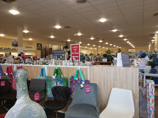 Department Store «HomeGoods», reviews and photos, 1444 E Golf Rd, Schaumburg, IL 60173, USA