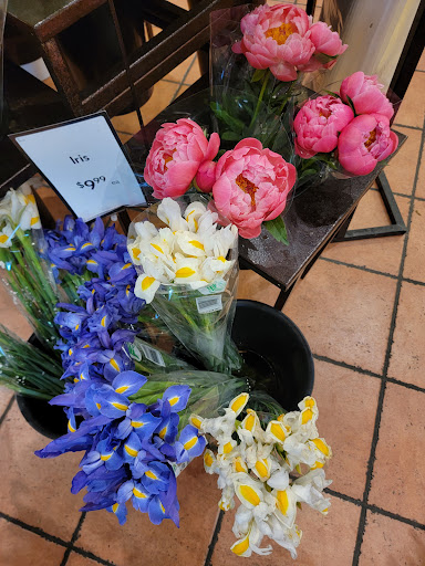 Grocery Store «The Fresh Market», reviews and photos, 890 William Hilton Pkwy, Hilton Head Island, SC 29928, USA