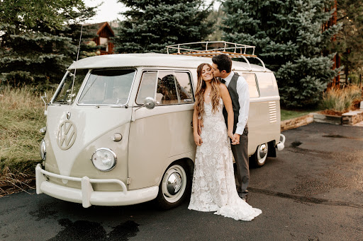 Wedding Planner «Cloud 9 Weddings & Papers», reviews and photos, 821 Santa Fe Dr, Denver, CO 80204, USA