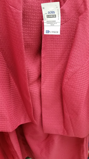 Clothing Store «Ross Dress for Less», reviews and photos, 1001 S Interstate 35 East Service Rd, DeSoto, TX 75115, USA