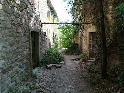 Borgo fantasma di Castiglioncello Firenzuola (FI) Via Castiglioncello, 1251A, 50033 Firenzuola FI, Italia