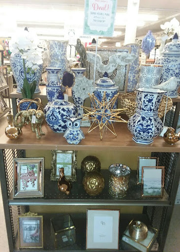 Home Goods Store «Tuesday Morning», reviews and photos, 454 Ohio Pike, Cincinnati, OH 45255, USA
