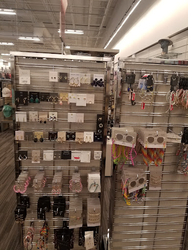 Department Store «Nordstrom Rack Hamilton Crossings», reviews and photos, 750 N Krocks Rd #303, Allentown, PA 18106, USA