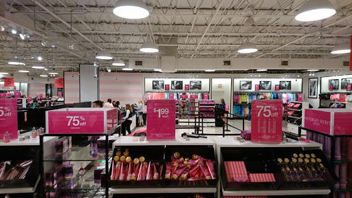 Shopping Mall «Orlando Outlet Marketplace», reviews and photos, 5269 International Dr, Orlando, FL 32819, USA