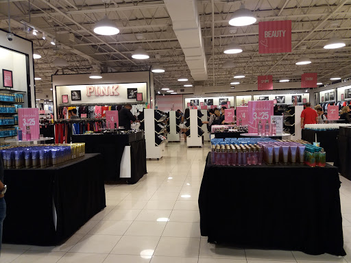 Shopping Mall «Orlando Outlet Marketplace», reviews and photos, 5269 International Dr, Orlando, FL 32819, USA