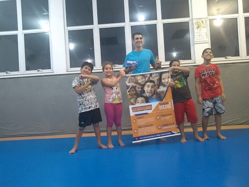 Logo da empresa - Max Fit