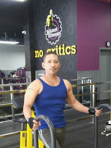 Gym «Planet Fitness», reviews and photos, 86-01 Roosevelt Ave, Queens, NY 11372, USA