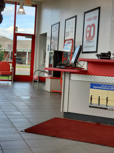 Tire Shop «Discount Tire Store - Maple Grove, MN», reviews and photos, 16485 County Rd 30, Maple Grove, MN 55311, USA