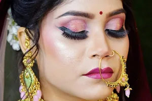 Modern Hair & Beauty salon/makeup-artist/Bridal makeup artist/Hair Stylists/Unisex Salon in Udaipur image