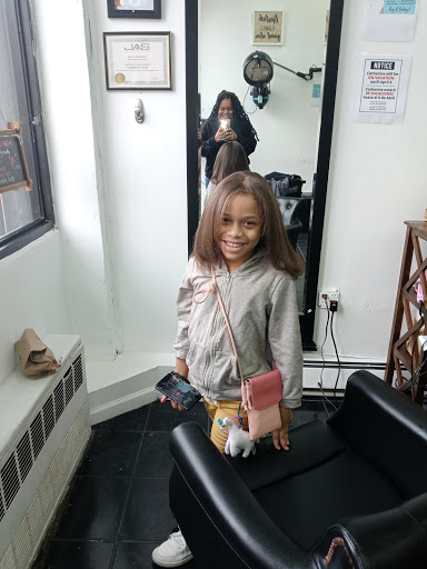 Beauty Salon «Reflections Beauty Salon Dominican», reviews and photos, 50 Malcolm X Blvd, Brooklyn, NY 11221, USA