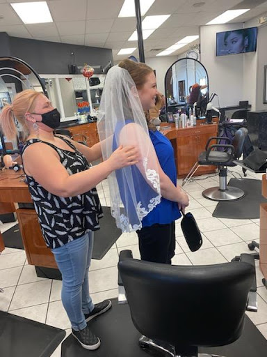 Hair Salon «HairLines Salon & Spa», reviews and photos, 47338 Van Dyke, Shelby Charter Township, MI 48317, USA