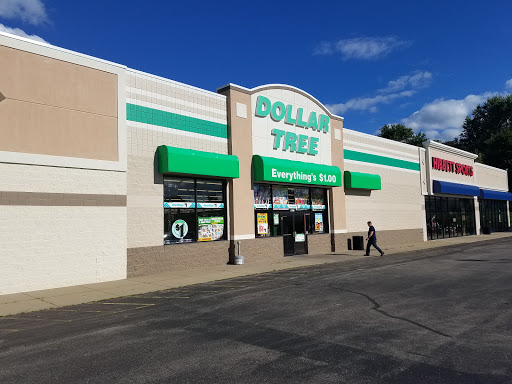 Dollar Store «Dollar Tree», reviews and photos, 402 E Clifty Dr Ste 4, Madison, IN 47250, USA