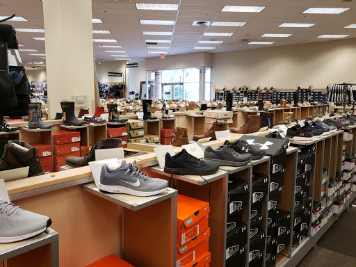 Shoe Store «DSW Designer Shoe Warehouse», reviews and photos, 16920 SW 72nd Ave, Tigard, OR 97224, USA