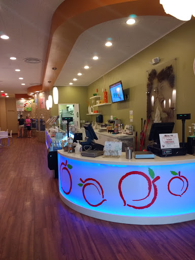 Frozen Yogurt Shop «Peachwave Frozen Yogurt & Gelato», reviews and photos, 6 W 8th St, Holland, MI 49423, USA