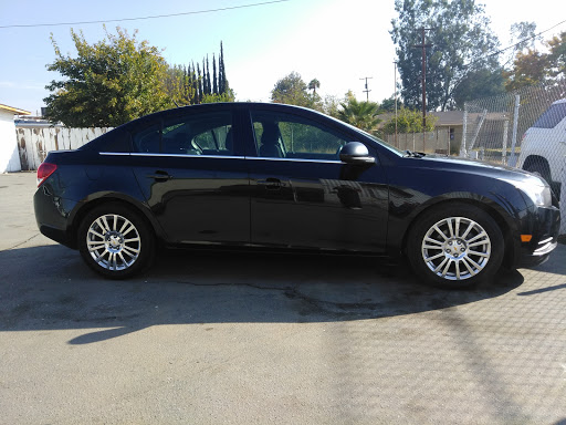 Used Car Dealer «El Chaparro Auto Sales», reviews and photos, 2215 E California Ave, Bakersfield, CA 93307, USA