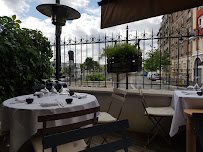 Atmosphère du Restaurant gastronomique L'Escargot 1903 à Puteaux - n°5