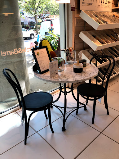 Furniture Store «Crate and Barrel», reviews and photos, 2800 Clarendon Blvd, Arlington, VA 22201, USA