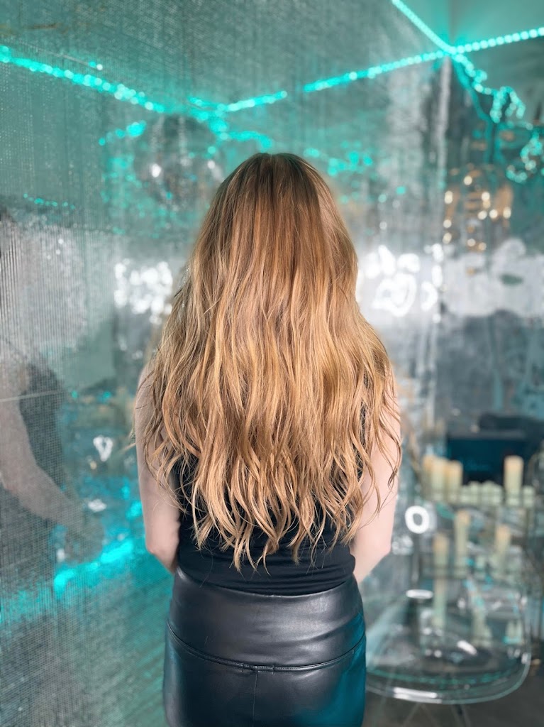 Anne McKune Hair 80113