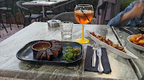 Plats et boissons du La Garçonnière - Restaurant et bien + à Châteauneuf-du-Rhône - n°1